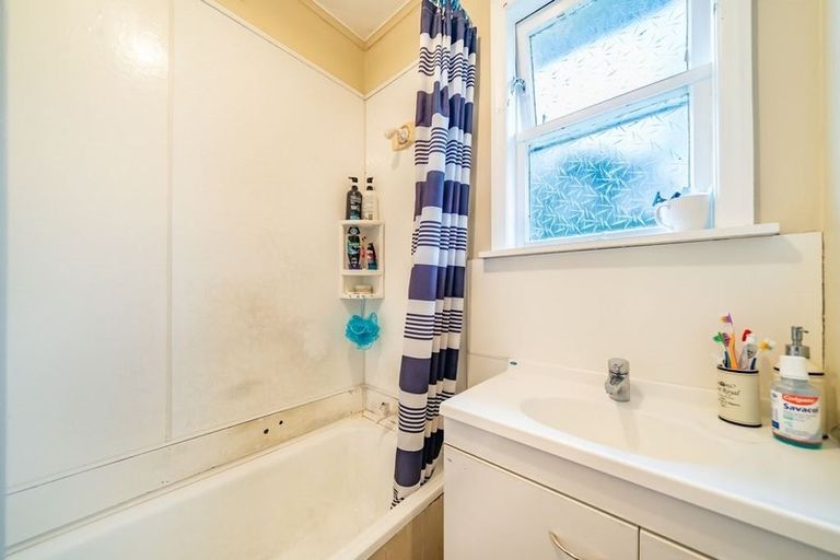 Photo of property in 17 Konini Street, Wainuiomata, Lower Hutt, 5014