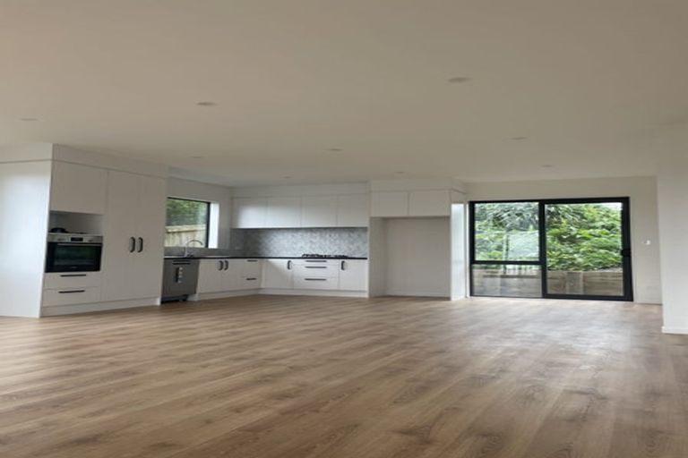 Photo of property in 1 Zion Road, Birkenhead, Auckland, 0626