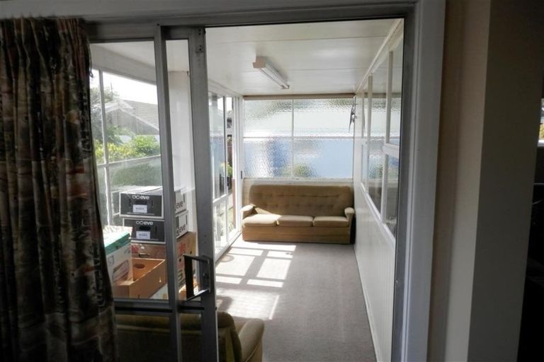 Photo of property in 5 Ostend Place, Avonhead, Christchurch, 8042