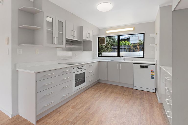 Photo of property in 51 George Point Road, Onerahi, Whangarei, 0110