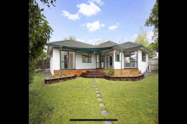 Photo of property in 30 Bushlands Park Drive, Albany, Auckland, 0632