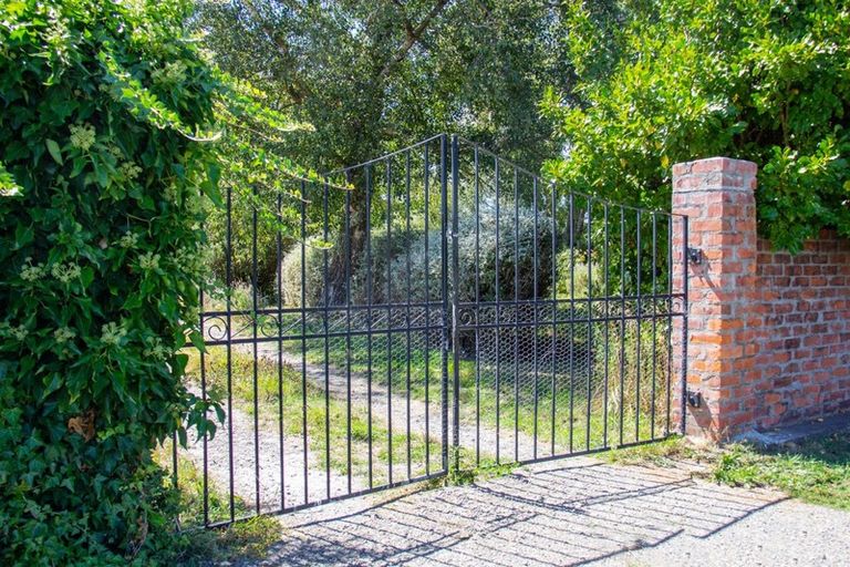 Photo of property in 9 Moroa Road, Tauwharenikau, Featherston, 5771