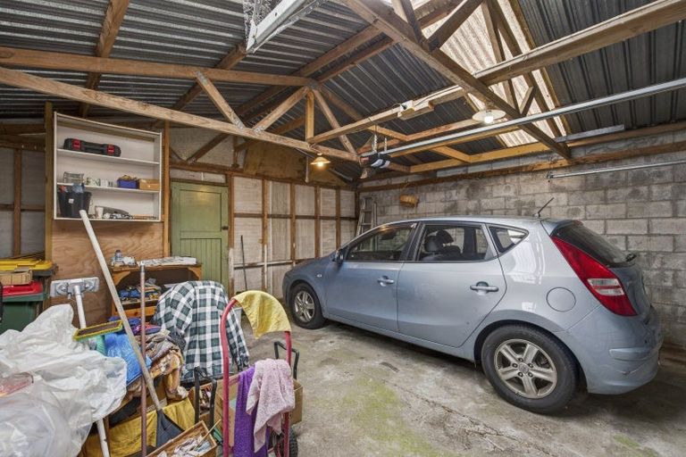 Photo of property in 20 Nikau Street, Inglewood, 4330