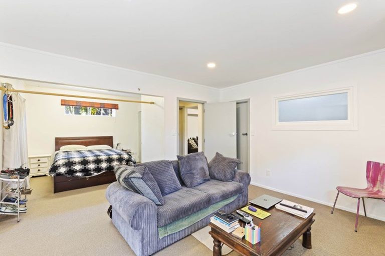 Photo of property in 29 Barrett Street, Westown, New Plymouth, 4310