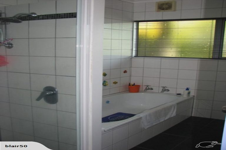 Photo of property in 47 Fitzpatrick Street, Newlands, Wellington, 6037