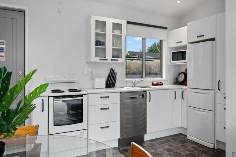 Photo of property in 90 Nixon Street, Hamilton East, Hamilton, 3216