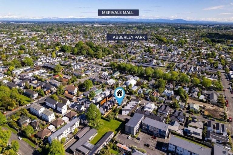 Photo of property in 134 Holly Road, St Albans, Christchurch, 8014