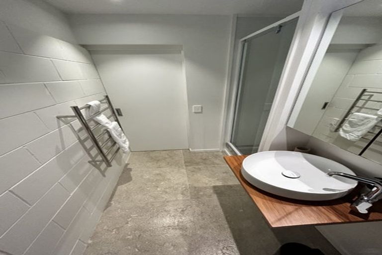 Photo of property in 15/73 Princes Street, Northcote Point, Auckland, 0627