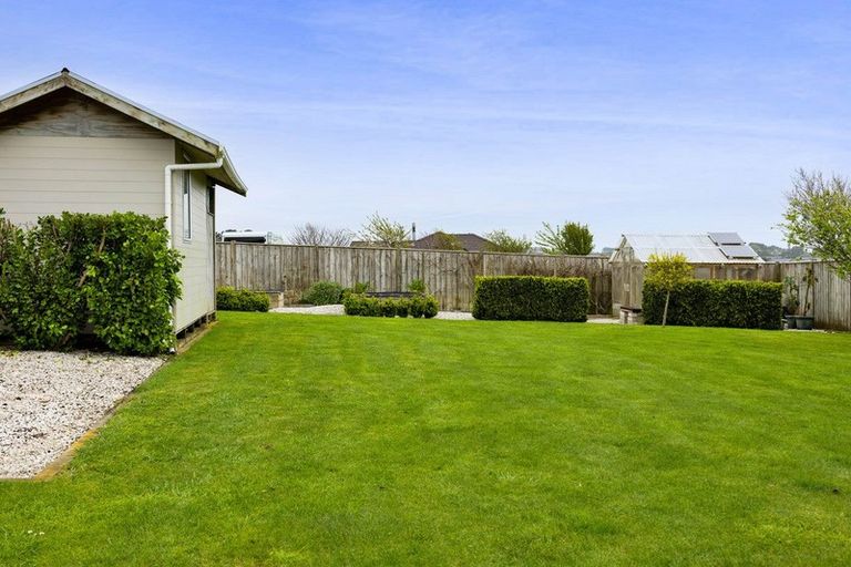 Photo of property in 14 Larlin Drive, Hawera, 4675