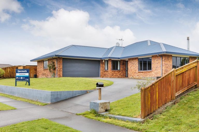 Photo of property in 186 Pacific Drive, Fitzherbert, Palmerston North, 4410
