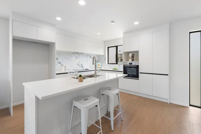 Photo of property in 28c Cape Road, Mangere, Auckland, 2022