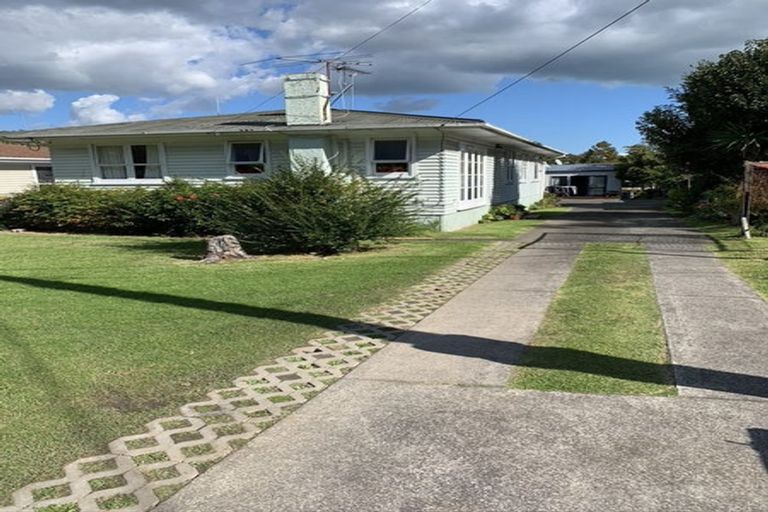 Photo of property in 28 Hillcrest Avenue, Hillcrest, Auckland, 0627