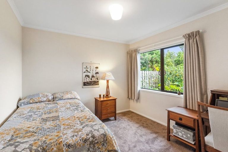 Photo of property in 6 Matuhi Street, Waikanae, 5036