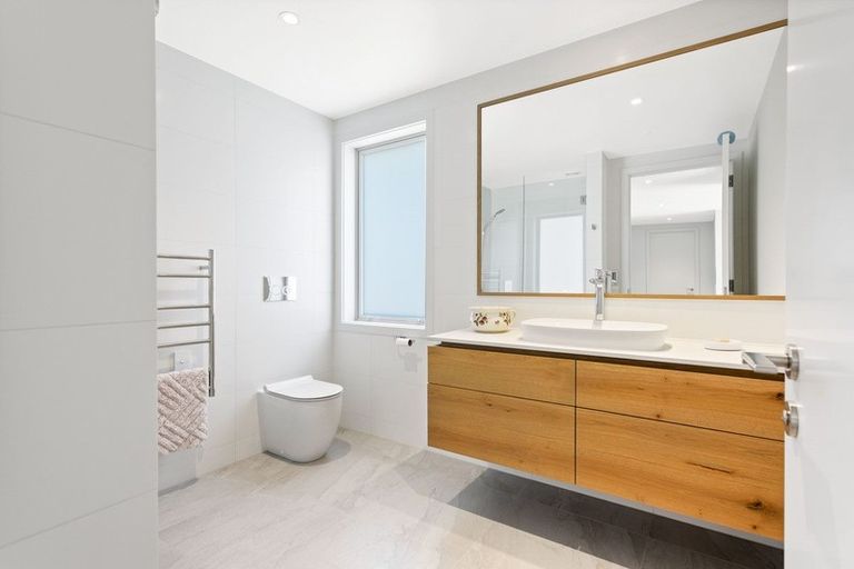 Photo of property in 65 Landmark Terrace, Orewa, 0931