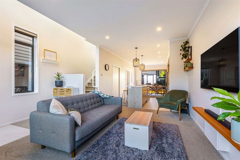 Photo of property in 21 Saltmarsh Road, Hobsonville, Auckland, 0616
