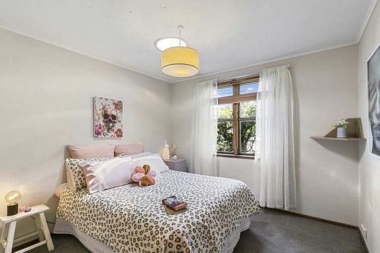 Photo of property in 26 Voltaire Street, Karori, Wellington, 6012