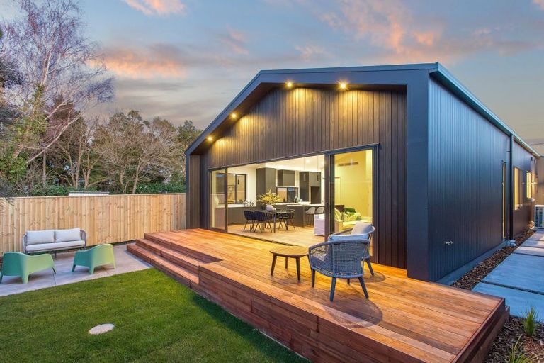 Photo of property in 19 Berry Street, St Albans, Christchurch, 8014