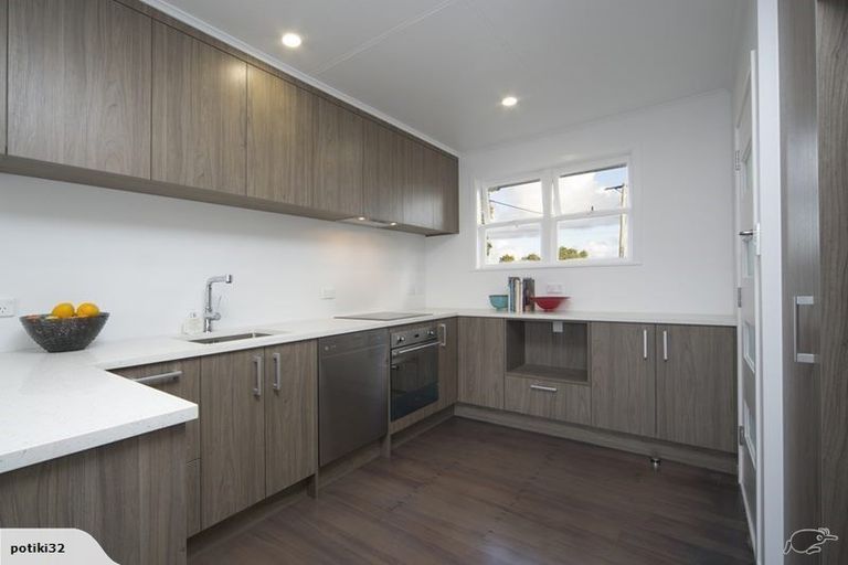 Photo of property in 38 Queen Street, Riverhead, 0820