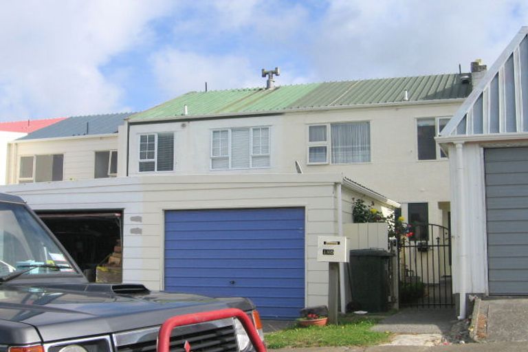 Photo of property in 125 Akaroa Drive, Maupuia, Wellington, 6022