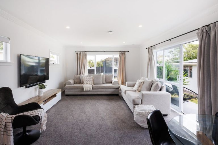 Photo of property in 9 Milton Street, Roslyn, Palmerston North, 4414