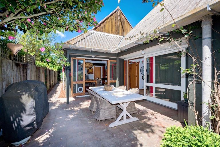 Photo of property in 20 Pipi Street, Te Awanga, 4102