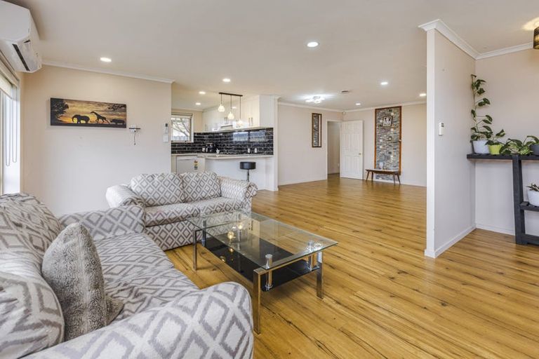 Photo of property in 7 Scotts Field Drive, Takanini, 2112