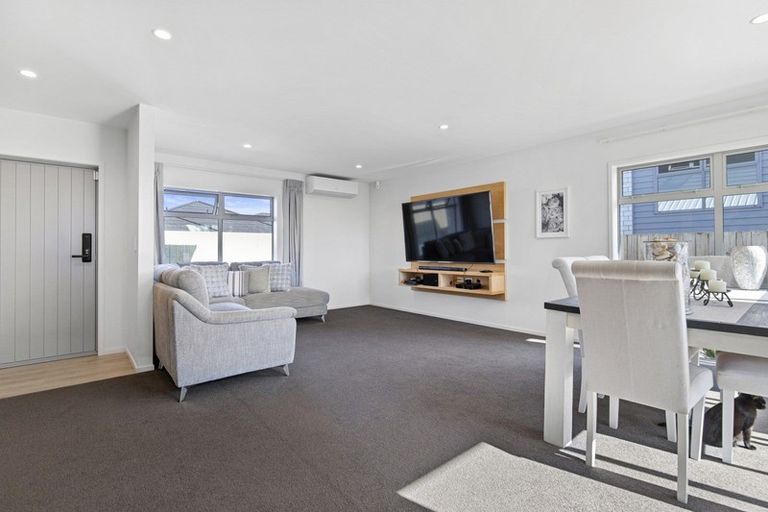 Photo of property in 12u2 Faber Place, Rototuna North, Hamilton, 3281