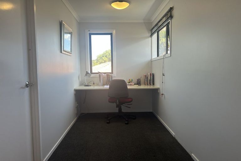 Photo of property in 203 Kyle Road, Greenhithe, Auckland, 0632