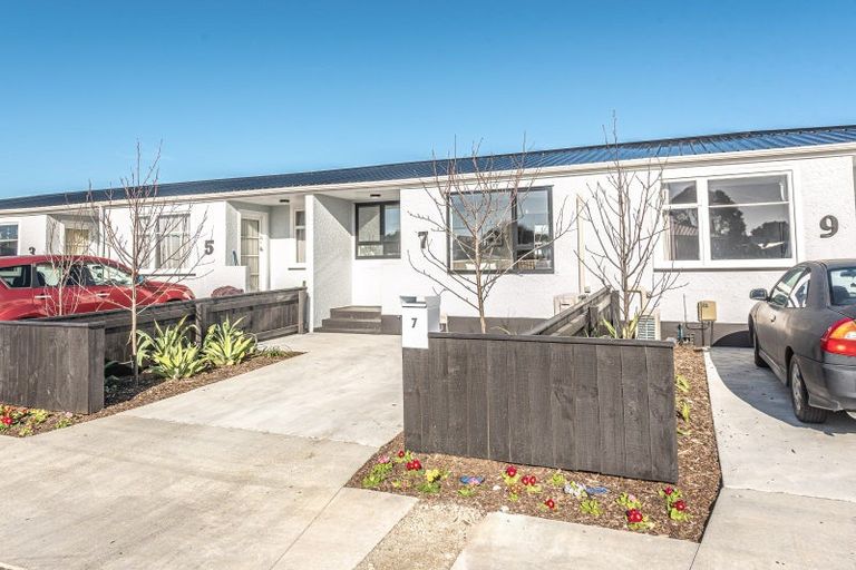 Photo of property in 1 Kupe Place, Castlecliff, Whanganui, 4501