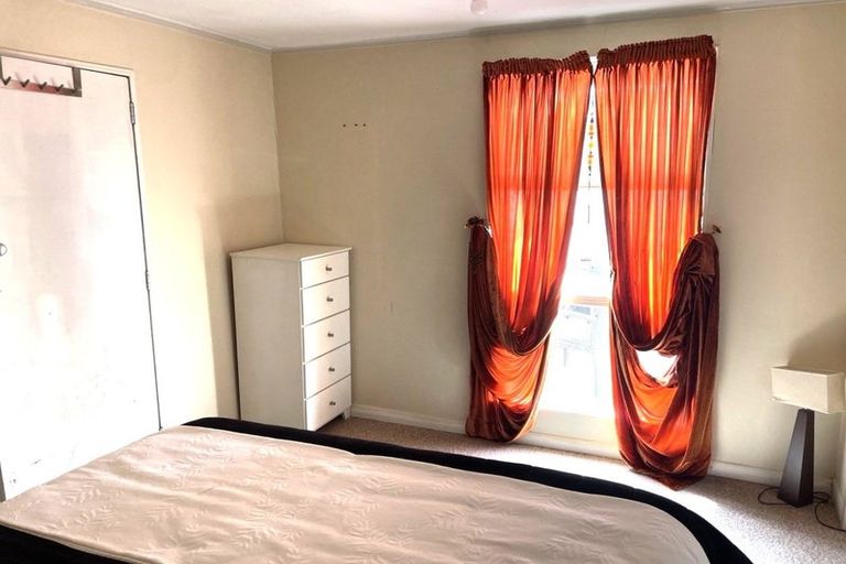 Photo of property in 29 Rosier Road, Glen Eden, Auckland, 0602