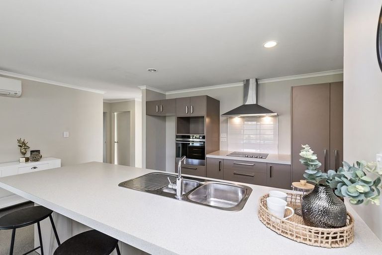 Photo of property in 16 Charlbury Drive, Rolleston, 7615