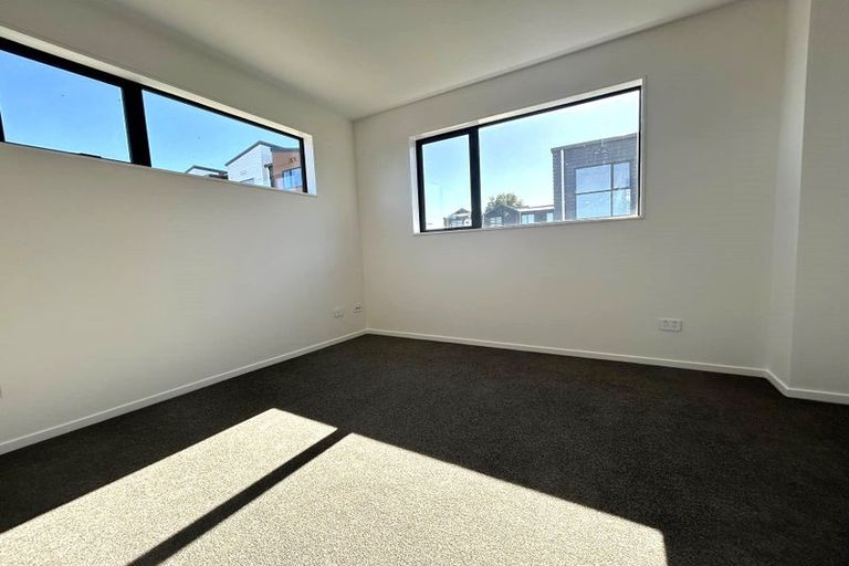 Photo of property in 4 Raupeti Lane, Henderson, 0612