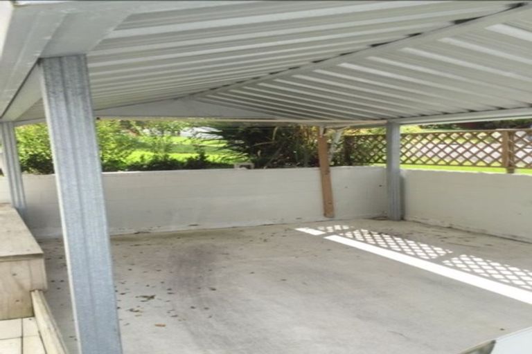 Photo of property in 1/20 Merchant Avenue, Te Atatu South, Auckland, 0610