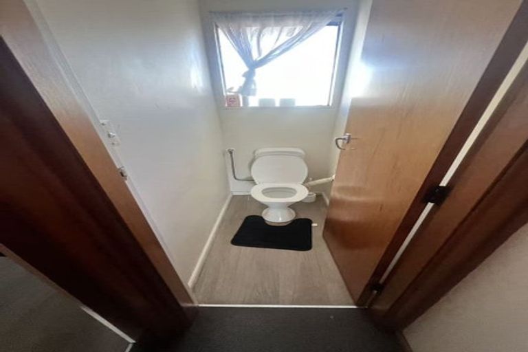Photo of property in 2/28 Peer Street, Upper Riccarton, Christchurch, 8041
