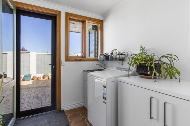 Photo of property in 8/70 Harvey Street, Waipahihi, Taupo, 3330