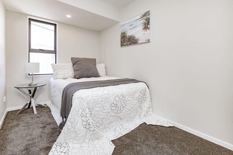 Photo of property in 10b Kotahitanga Street, Papakura, 2110
