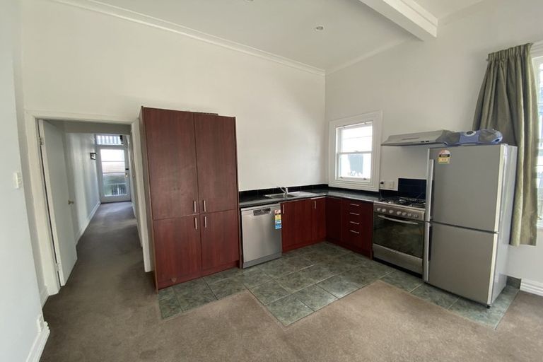 Photo of property in 170 Tasman Street, Mount Cook, Wellington, 6021
