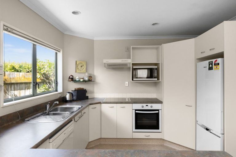 Photo of property in 67a Church Road, Taradale, Napier, 4112