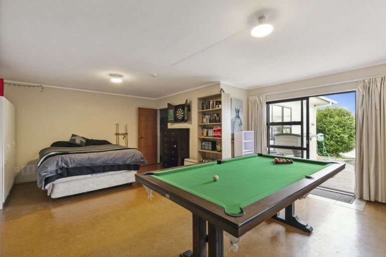 Photo of property in 12 Cullen Place, Tawa, Wellington, 5028