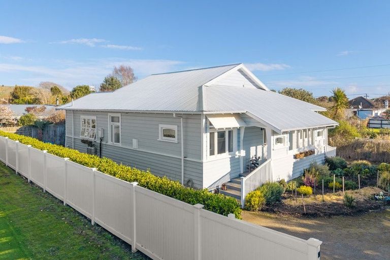 Photo of property in 11 Lewis Avenue, Aramoho, Whanganui, 4500