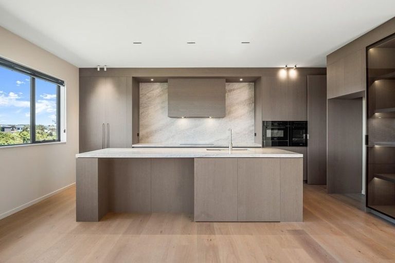 Photo of property in 43 Bristol Freighter Road, Hobsonville, 0616