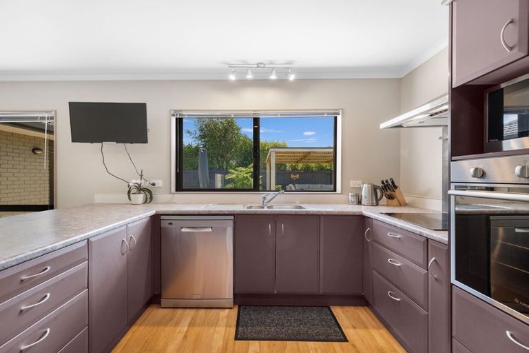 Photo of property in 26 Ohope Place, Papamoa Beach, Papamoa, 3118