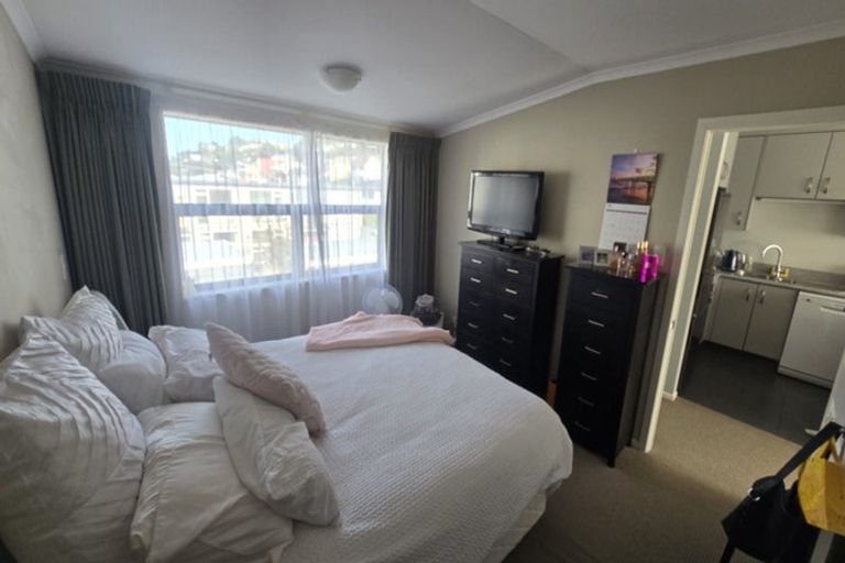 Photo of property in 153 Ohiro Road, Brooklyn, Wellington, 6021