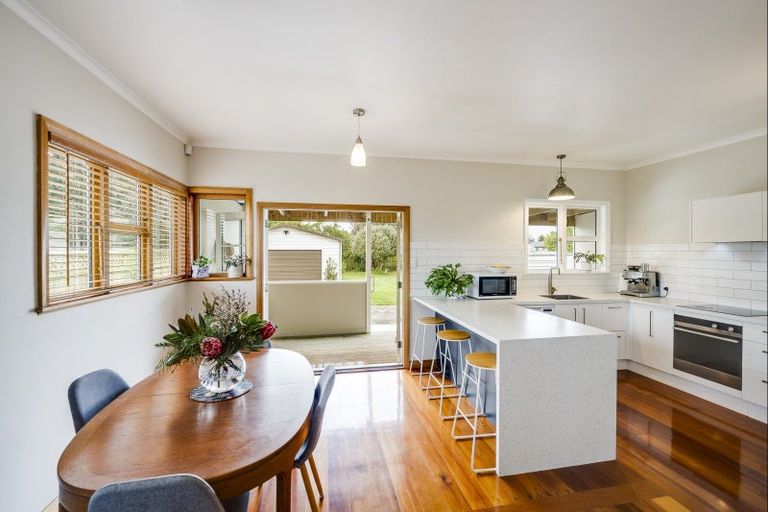 Photo of property in 14 Barker Road, Marewa, Napier, 4110