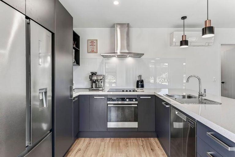 Photo of property in 18 Swan Street, Lake Hawea, Wanaka, 9382