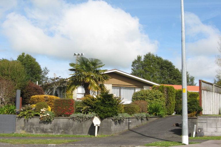 Photo of property in 25 Tainui Terrace, Inglewood, 4330
