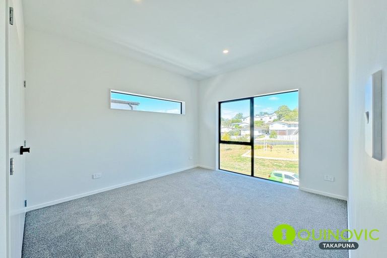 Photo of property in 7d Buisson Glade, West Harbour, 0618