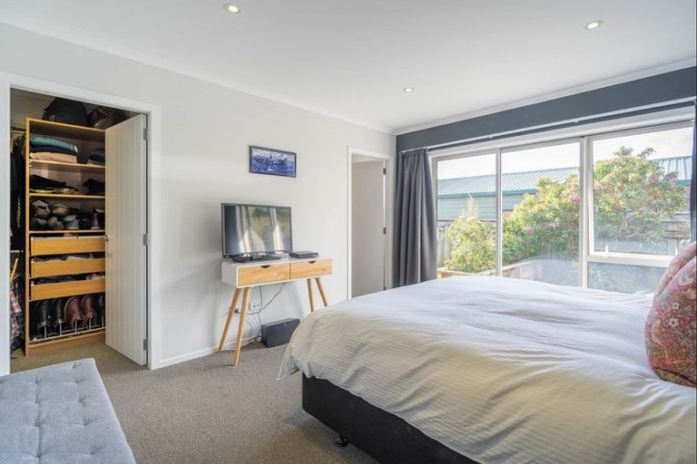 Photo of property in 120 Main Road, Waikanae, 5036