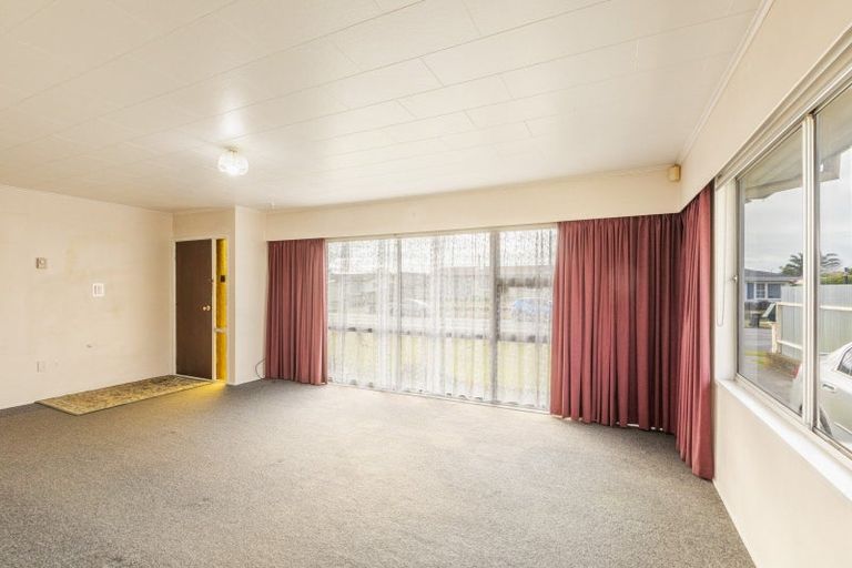 Photo of property in 9 Coventry Avenue, Tamatea, Napier, 4112