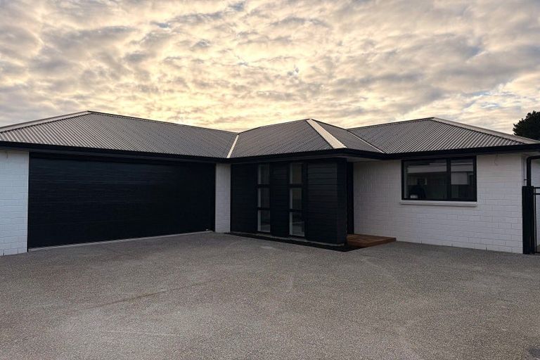 Photo of property in 30b Holloway Street, Waikiwi, Invercargill, 9810